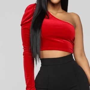 One shoulder velvet crop top